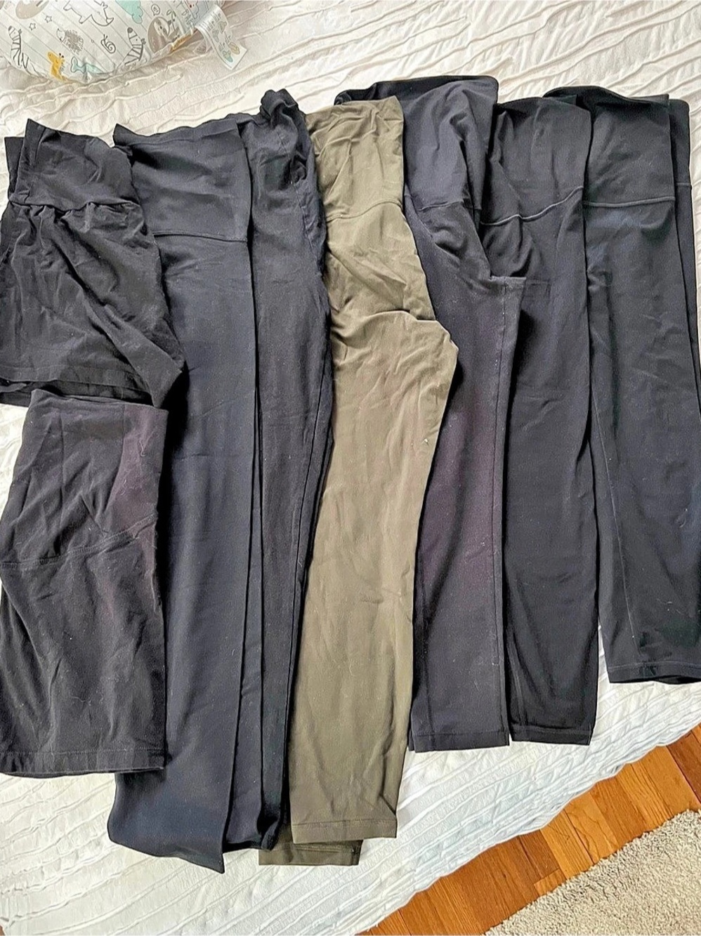 Bundle of 7 Maternity Leggings and Shorts Lot Black & Green Size Medium